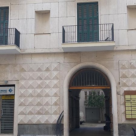 Casa Vacanza La Maison De Losyram Art Salerno Exterior foto