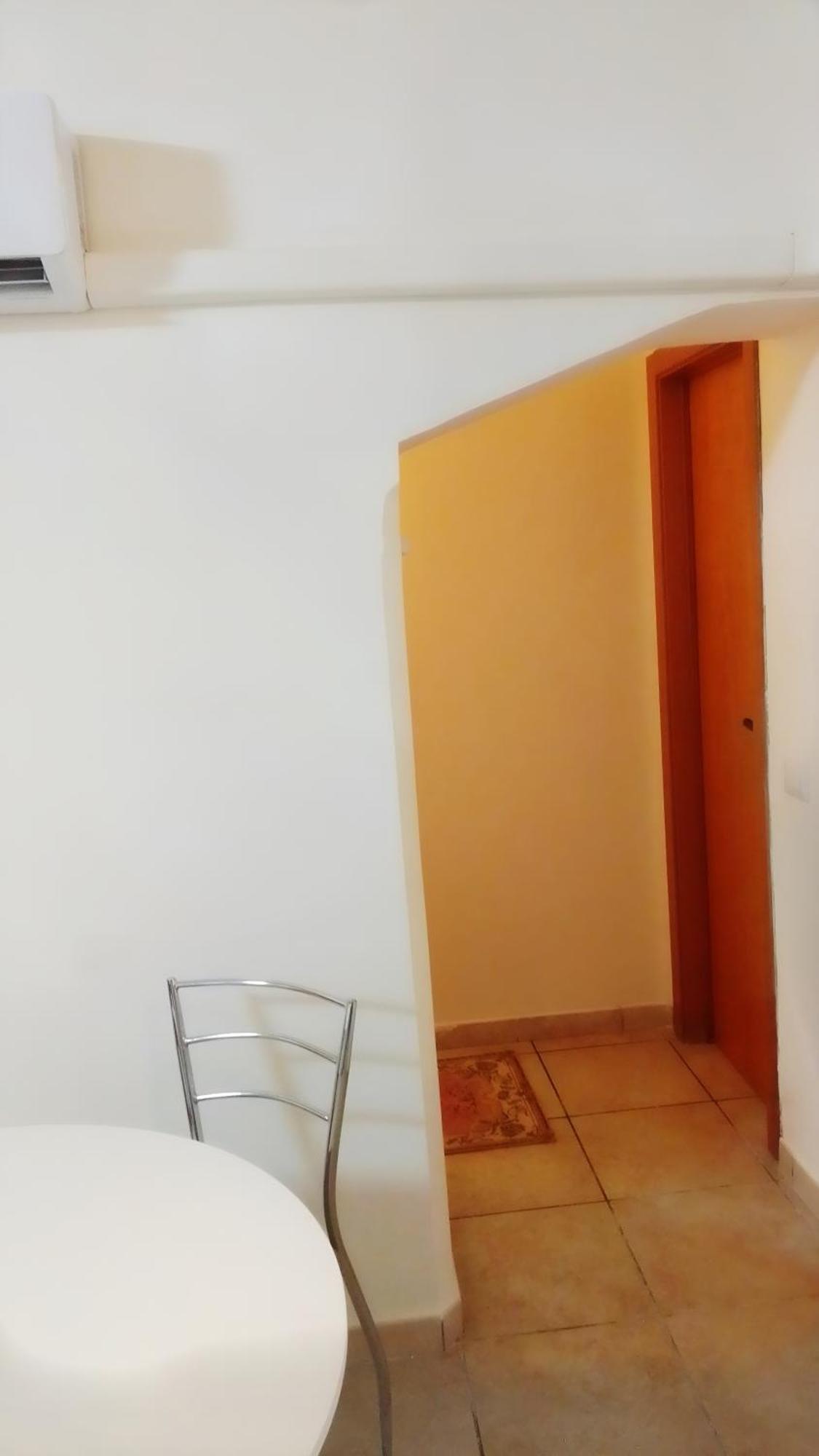 Casa Vacanza La Maison De Losyram Art Salerno Exterior foto