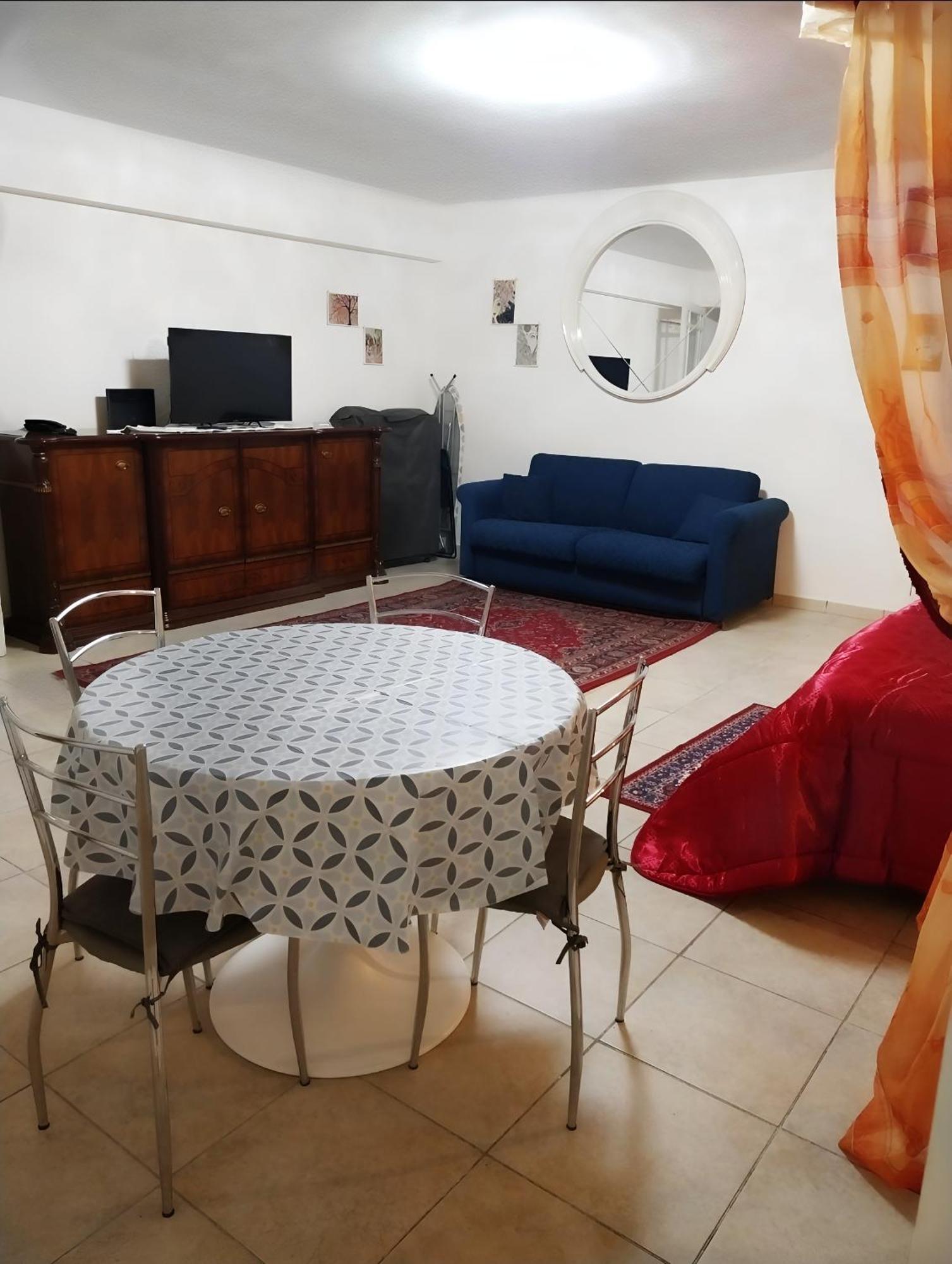 Casa Vacanza La Maison De Losyram Art Salerno Exterior foto