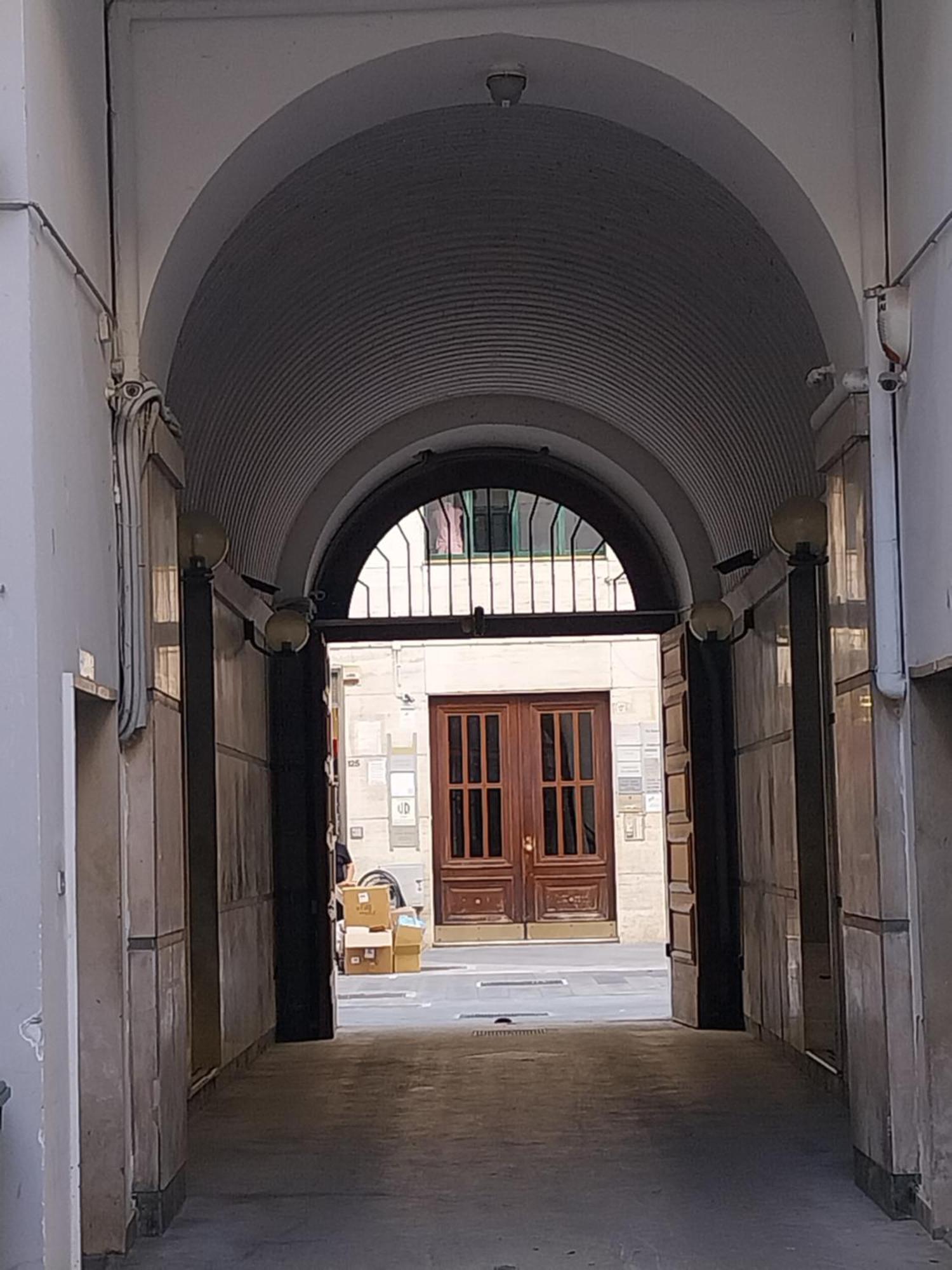 Casa Vacanza La Maison De Losyram Art Salerno Exterior foto